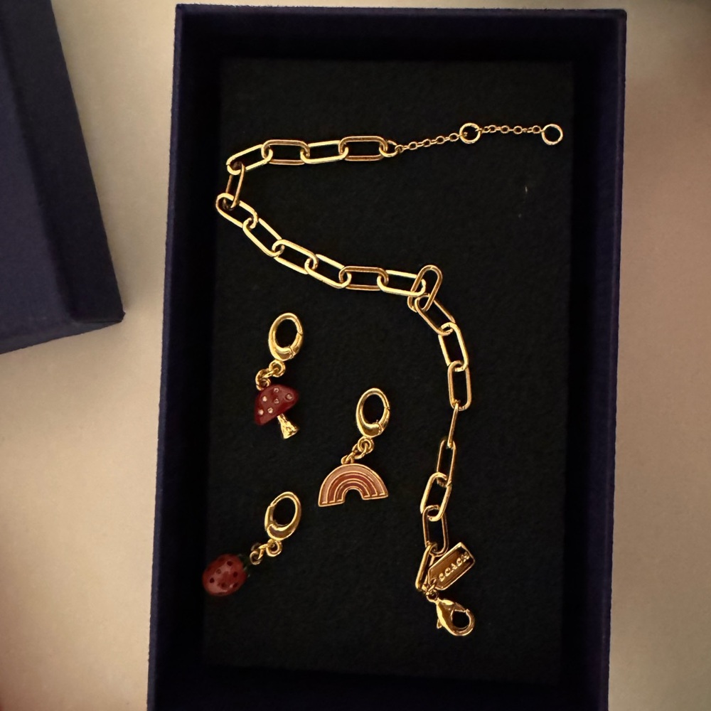 Coach Gold plated 925 Chain Charm Bracelet
